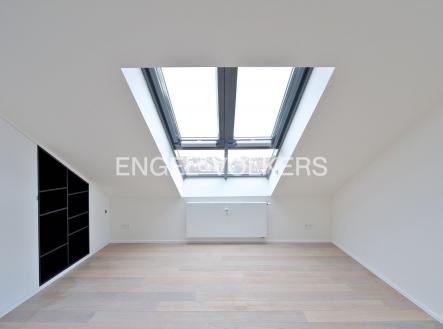 PEG_7724 | Pronájem bytu, 1+kk, 39 m²