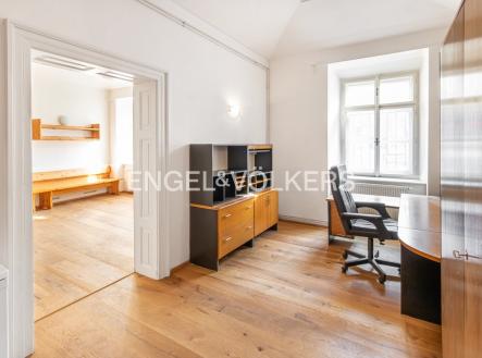 1 | Pronájem - kanceláře, 46 m²