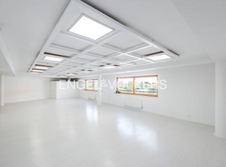 P1545226_web | Pronájem - obchodní prostor, 97 m²