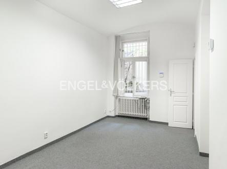 1 | Pronájem - kanceláře, 28 m²
