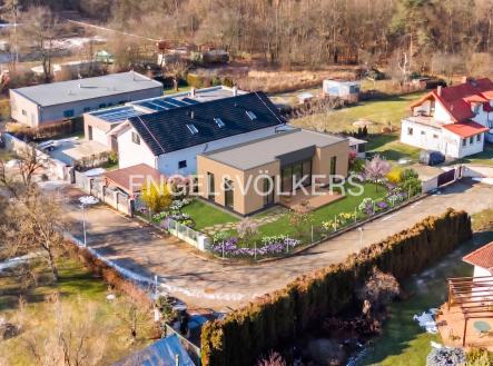 323___Upravený zvětšený dům Bungalov | Prodej - pozemek pro bydlení, 435 m²
