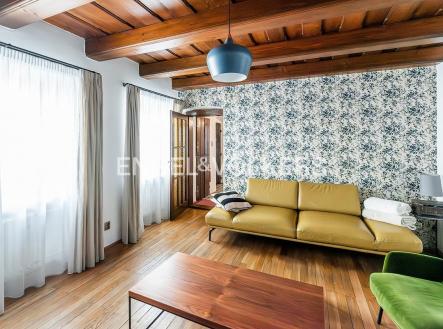 4 | Pronájem - dům/vila, 201 m²