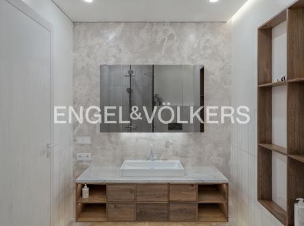 2 (1) | Prodej bytu, 2+kk, 56 m²