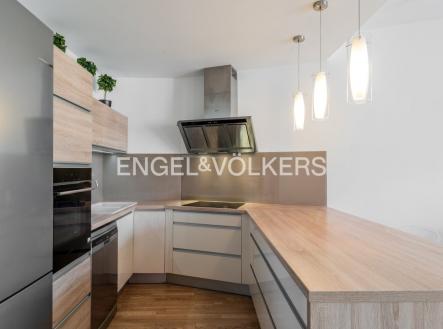 2 | Pronájem bytu, 4+kk, 125 m²