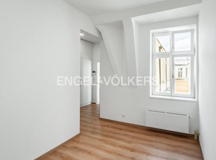 3 | Pronájem bytu, 2+kk, 82 m²