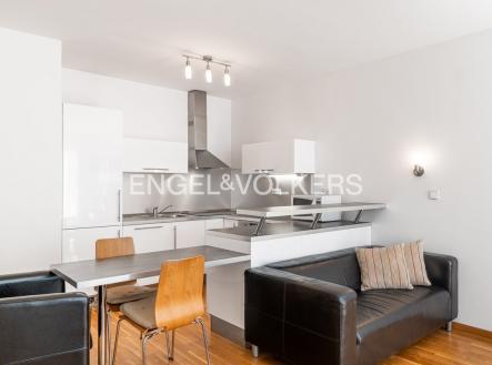 2-P1567006_web | Pronájem bytu, 2+kk, 56 m²