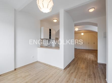 4 P1566826_web | Pronájem bytu, 1+kk, 50 m²