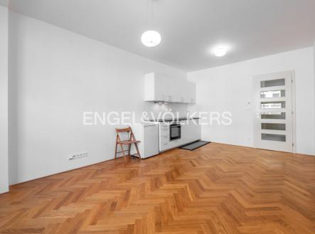 2 | Pronájem bytu, 1+kk, 31 m²