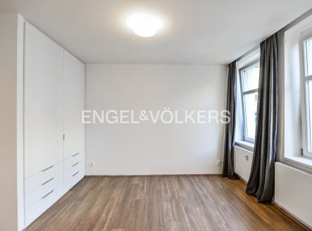 PEG_0165 | Pronájem bytu, 1+kk, 30 m²