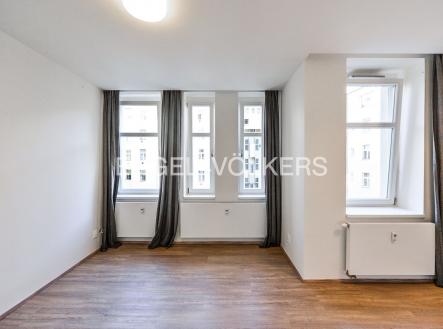 PEG_0167 | Pronájem bytu, 1+kk, 30 m²