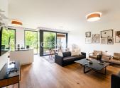 Pronájem - dům/vila, 216 m²