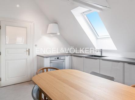 4 P1567370-HDR_web | Pronájem bytu, 3+1, 144 m²