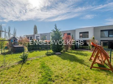 3 | Prodej - dům/vila, 197 m²