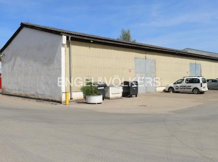 1 F_0048_A10_2770 | Pronájem - komerční objekt, sklad, 740 m²