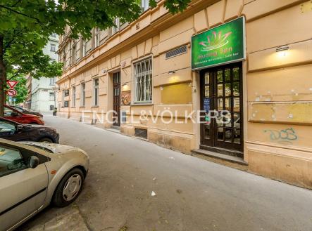 2 P1567326_web | Pronájem - obchodní prostor, 71 m²
