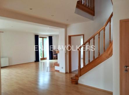 Soubezna I 47 web (9) | Pronájem - dům/vila, 300 m²