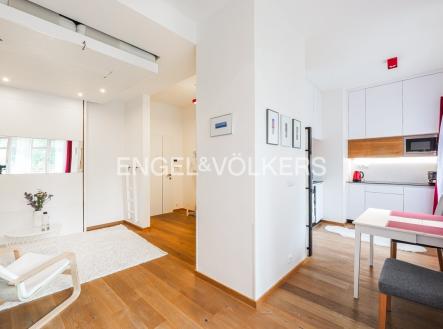 2 P1578804_Web | Pronájem bytu, 1+kk, 38 m²