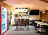 Pronájem - restaurace, 200 m²