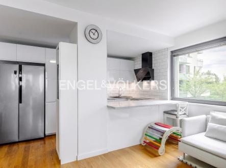 2 Pod Dvorem 2 (1)_web | Prodej bytu, 3+kk, 97 m²
