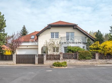 1 | Prodej - dům/vila, 403 m²