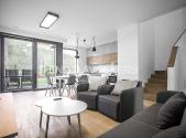 Pronájem - dům/vila, 165 m²
