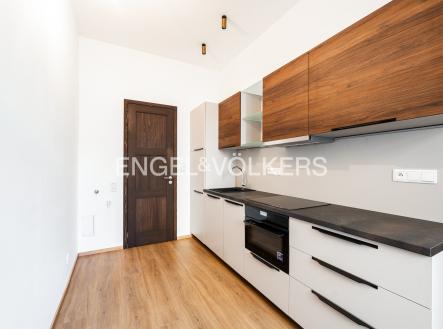 2 P1589943_Expose | Pronájem bytu, 1+1, 35 m²