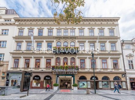Vzhled domu | Pronájem - obchodní prostor, 81 m²