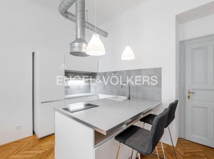 2 | Pronájem bytu, 2+kk, 47 m²