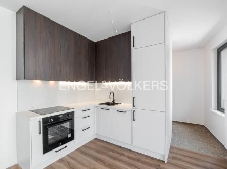 P1601418_web | Pronájem bytu, 2+kk, 39 m²