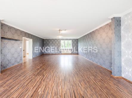 2 Gemini_Generated_Image_l9iatyl9iatyl9ia | Pronájem - dům/vila, 205 m²
