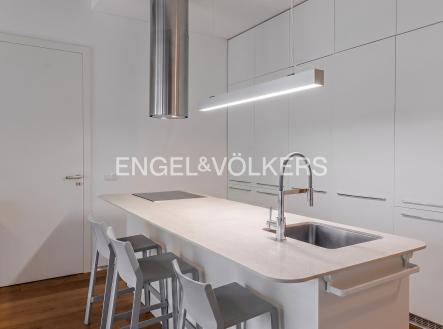 P1602526_web | Pronájem bytu, 4+kk, 155 m²