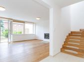 Pronájem - dům/vila, 220 m²