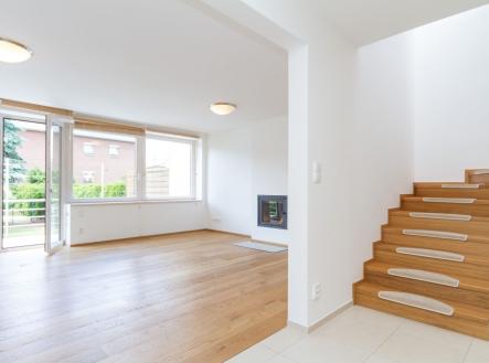 Pronájem - dům/vila, 220 m² obrázek