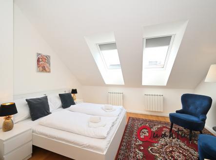 Pronájem bytu, 1+kk, 31 m² obrázek