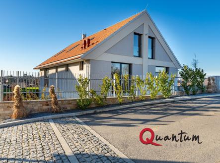 Prodej - dům/vila, 390 m² obrázek