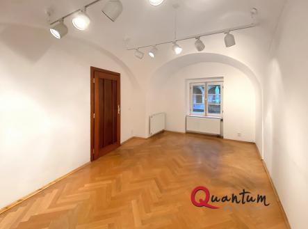 pronajem-kancelare-18-m2-praha-1-hradcany-loretanske-namesti-6ee00f_00001 | Pronájem - kanceláře, 18 m²
