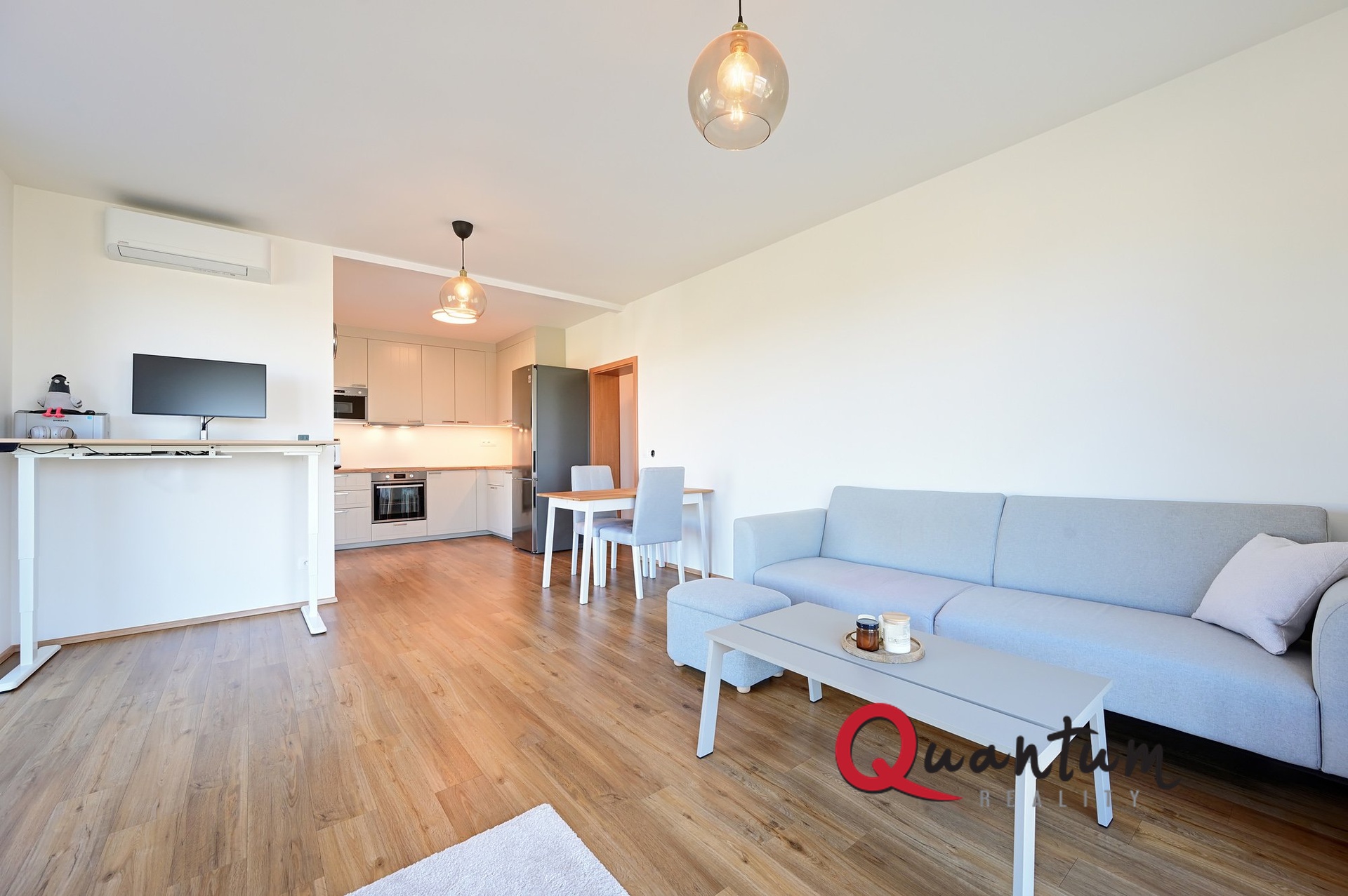 DSC_4325_00001_6_00001_7_00001_8_00001_Fusion-Natural