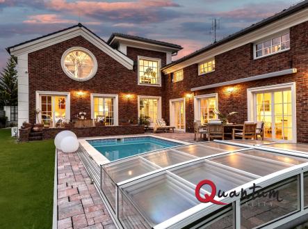 65 Vila - Pocernice | Prodej - dům/vila, 327 m²