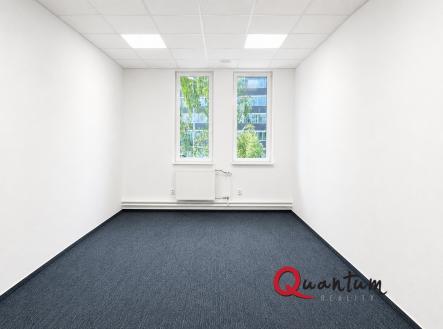 FDEBF02A-78F2-44FE-870E-4D6641E2432D | Pronájem - kanceláře, 18 m²