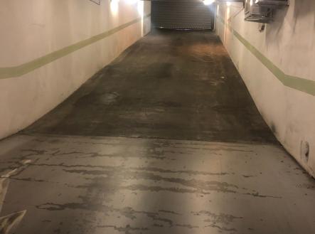 Garážové_stání_Hradecká (9) | Pronájem - malý objekt/garáž