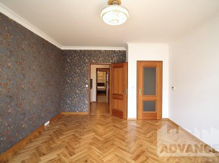 living r. access to kitchen | Pronájem bytu, 2+1, 78 m²