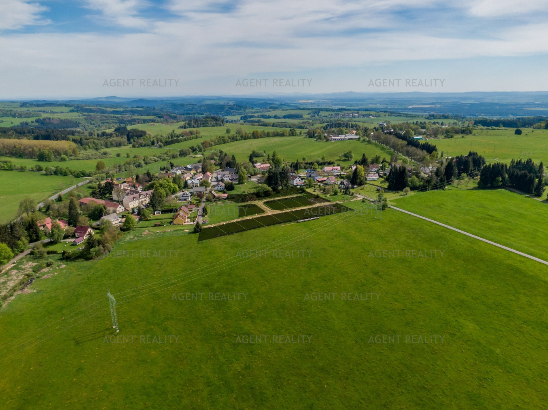 Prodej stavebního pozemku 213/28, 524 m², obec Zádub-Závišín, Mariánské Lázně.