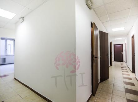 foto: 4 | Pronájem - kanceláře, 70 m²