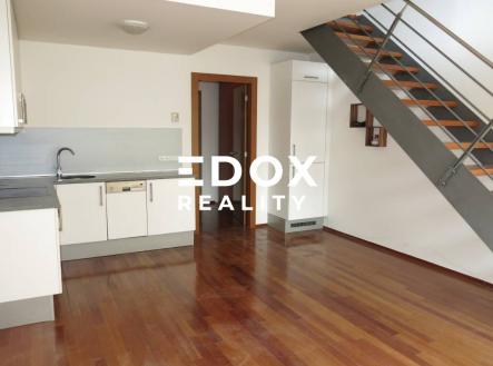 Pronájem bytu, 2+kk, 60 m² obrázek
