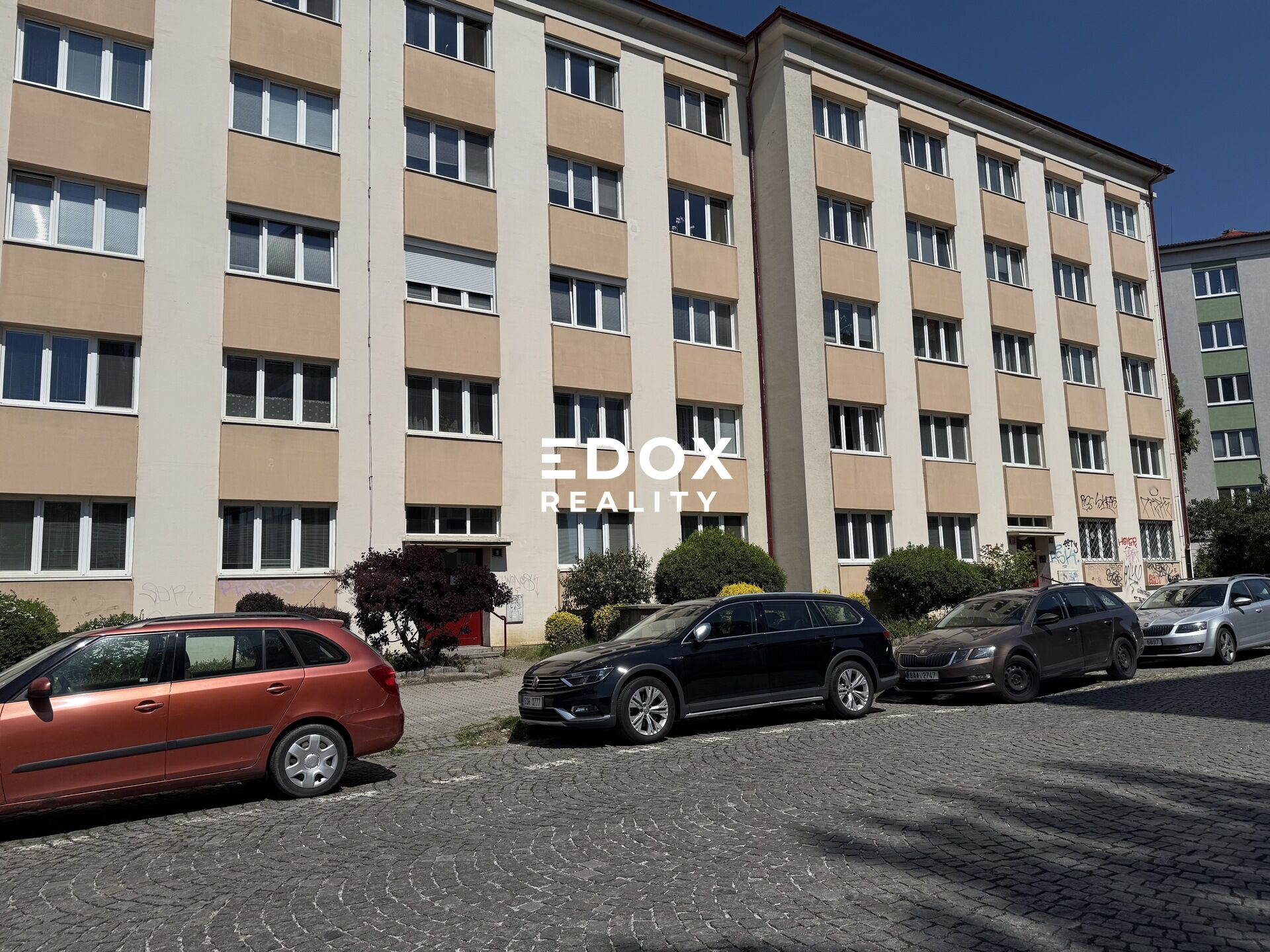 Prodej bytu 2 + 1, 61m2, DV, Murmanská, Praha 10 - Vršovice.