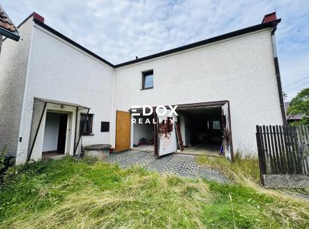 Hlavní budova | Prodej - dům/vila, 244 m²