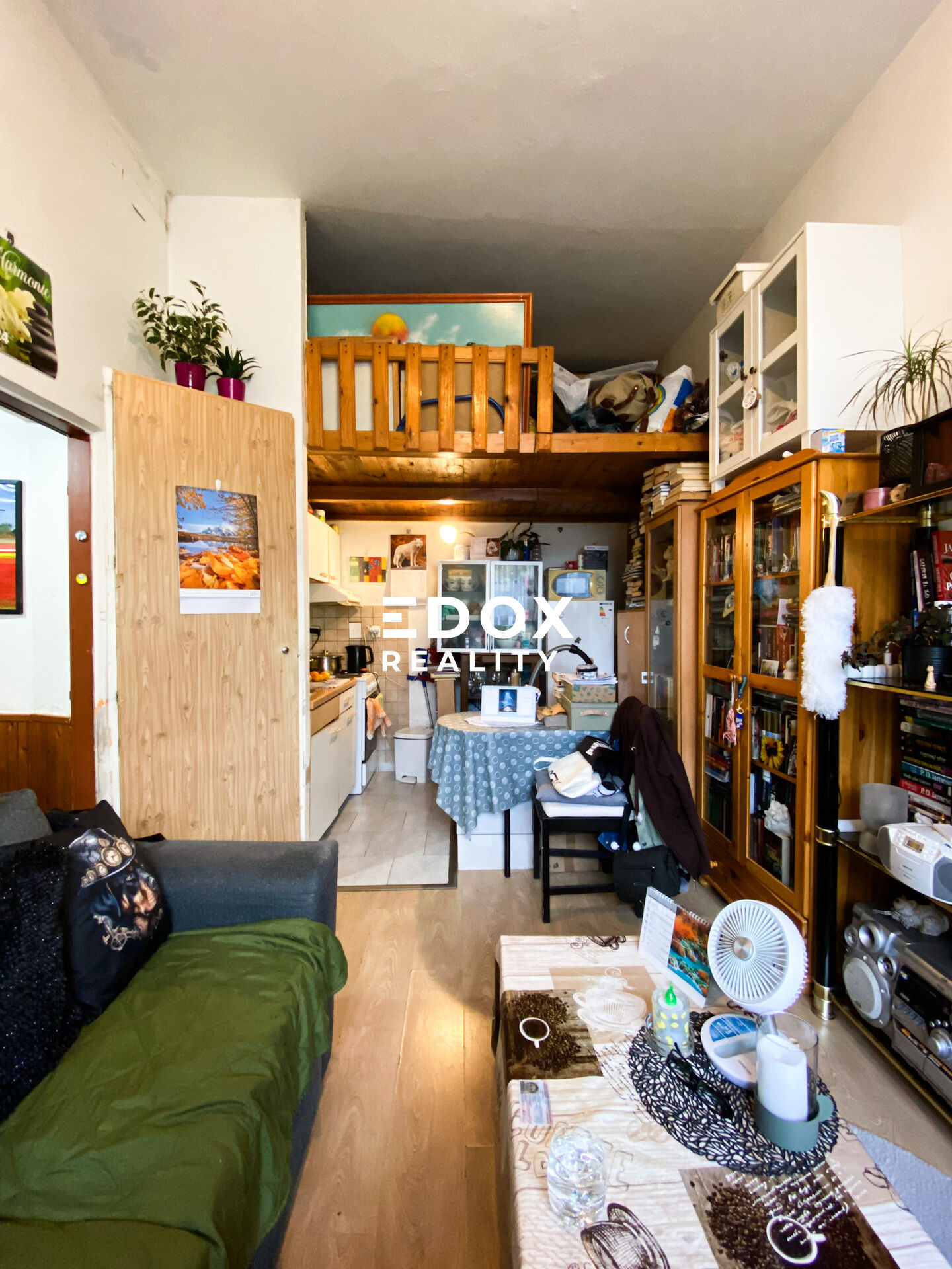 Prodej bytu 1 + kk, 26m2, OV, ulice Plzeňská, Králův Dvůr - okres Beroun.