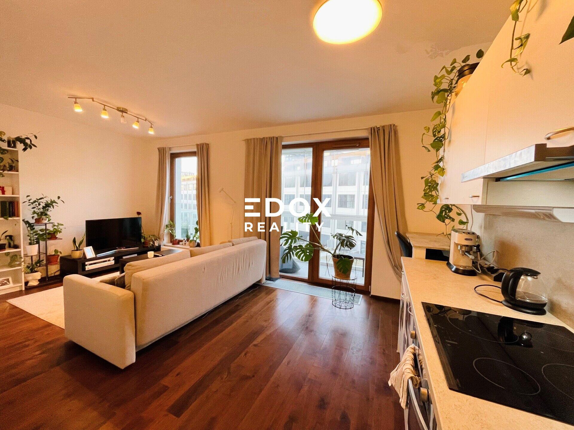 K pronájmu moderní byt 1+kk v novostavbě s lodžií | Praha 5 – Smíchov | Uzavřený areál s recepcí