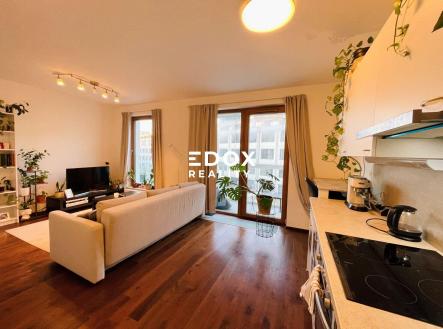 Pronájem bytu, 1+kk, 34 m²