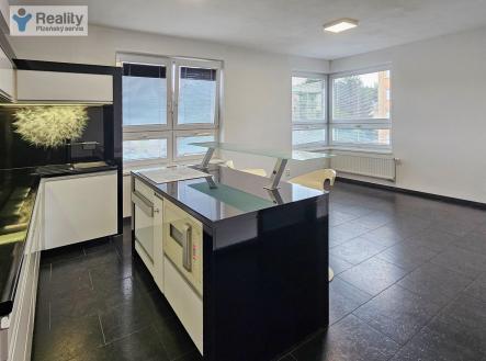 . | Pronájem bytu, 2+kk, 49 m²